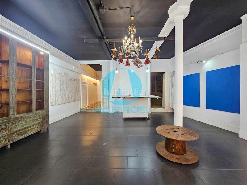 Foto d63df9b2-d4e7-4ea7-9fd3-b9a8d6d98133. Lloguer local comercial a Centre Mataró