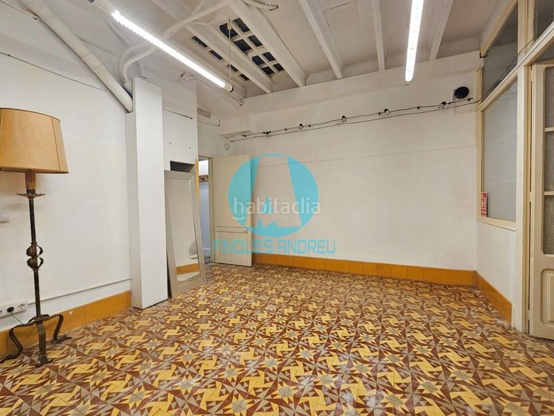 Foto 43c932cc-d8ec-4fbe-9ef0-92a8309cd06f. Rent business premise in Centre Mataró