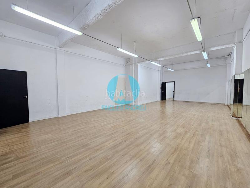 Foto f11e5e8f-5601-46db-a26e-cbd00219dab0. Business premise in Peramàs Mataró