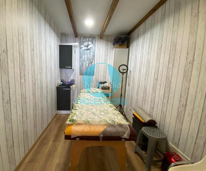Foto bc190735-d386-4e73-a262-713802868b36. Alquiler local comercial oportunidad única de traspaso en pleno centro ! en Mataró