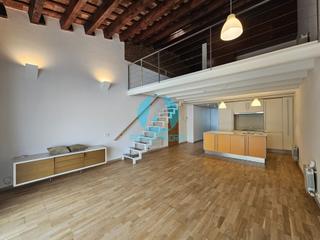 Miete Etagenwohnung in Centre. Piso en el centro con estilo propio