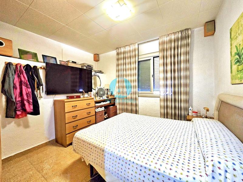 Foto fcd742a9-cec7-40a9-aef0-1444070a2afb. Casa en exclusiva casa de 219m con 3 plantas, 6 dormitorios, jardín y terraza en parcela de 916m 420.000 en Dosrius