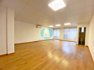 Lloguer Oficina  Barcelona. Oficina en alquiler en pleno centro de mataró  450mes