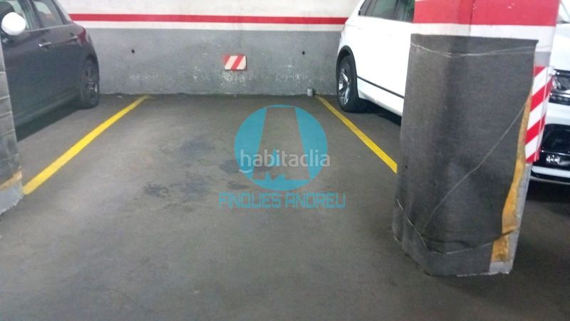 Foto d4971286-9065-458e-8917-6581472a0a24. Aparcament cotxe a Peramàs Mataró