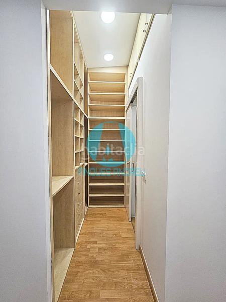 Foto 7ae99250-c05b-46e6-b6e8-7dd6ed7ffed4. Alquiler casa  con local con acabados modernistas en alquiler centro 3.000mes en Mataró
