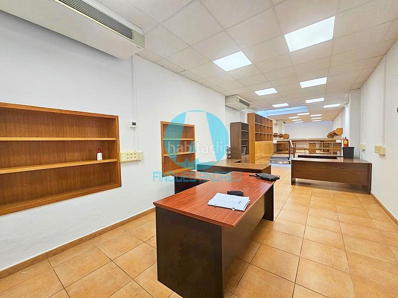 Foto c5ae9d0c-4e07-421b-b479-fce91cc059fb. Alquiler casa  con local con acabados modernistas en alquiler centro 3.000mes en Mataró