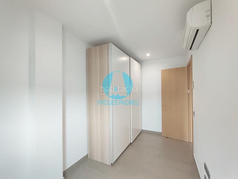 Foto 8d8dd11d-d142-478d-bb88-fe76ff90ee53. Àtic a Centre Mataró