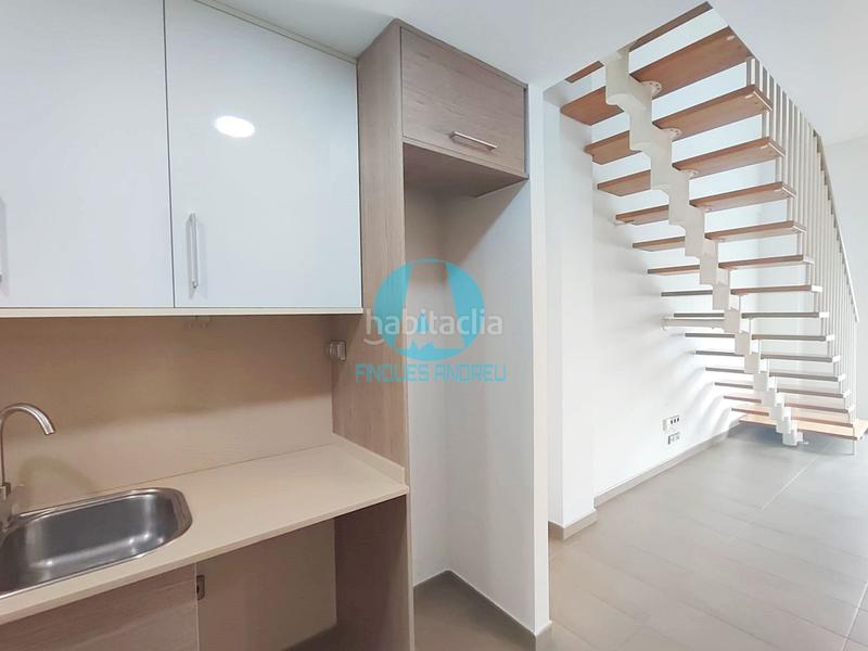 Foto 21b0e431-13e2-488f-9659-12285194ac3d. Àtic amb calefacció a Centre Mataró