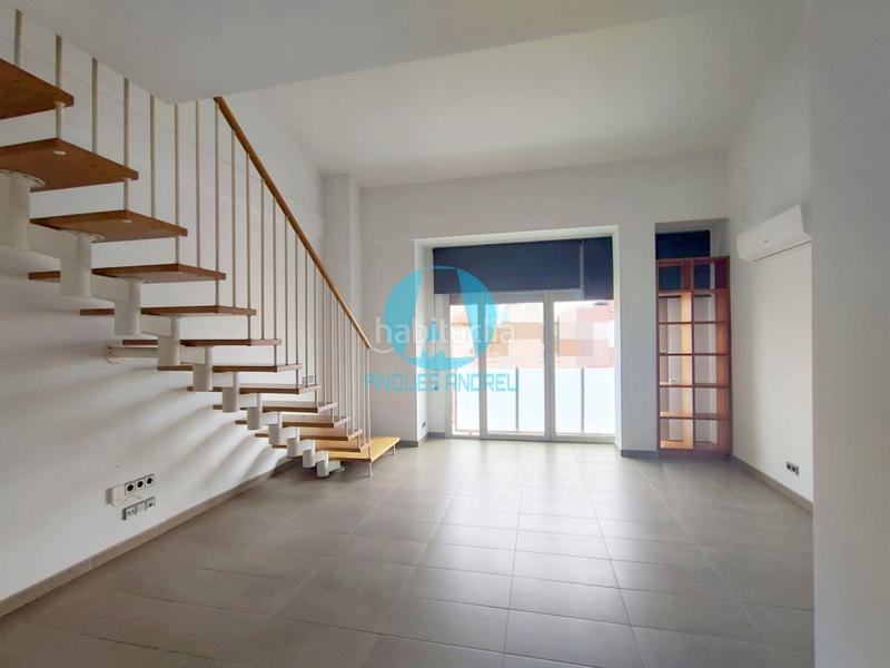 Foto 3629bc6c-a801-448e-8ffe-9e431b619629. Àtic amb calefacció a Centre Mataró