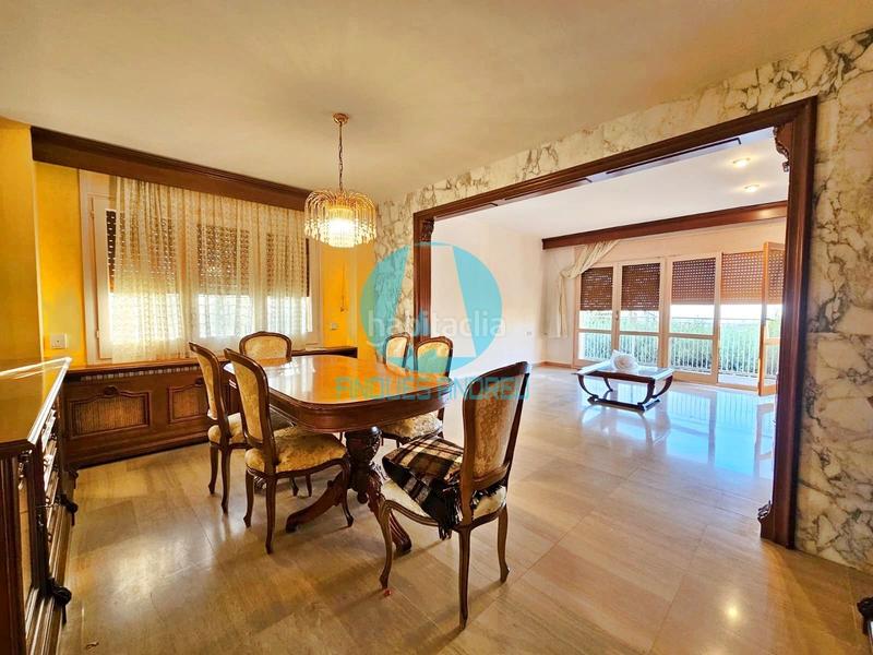 Foto e89c6fcb-216b-41db-a529-9b251fa18020. Alquiler casa espectacular casa en alquiler con vistas al mar, montaña y ciudad 2.100 mes en Mataró