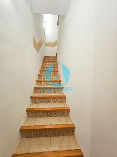 Foto 3b5dd652-1648-4980-b22f-996c2b8301f0. Alquiler casa adosada casa con local con acabados modernistas en alquiler centro . en Mataró