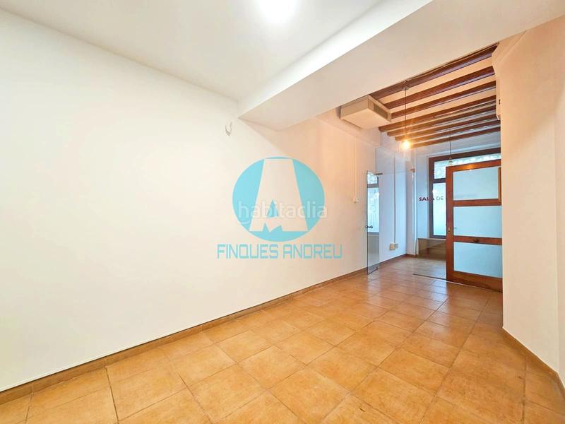 Foto d775386f-895e-47e5-ad4a-227f5ceff31b. Alquiler casa adosada casa con local con acabados modernistas en alquiler centro . en Mataró