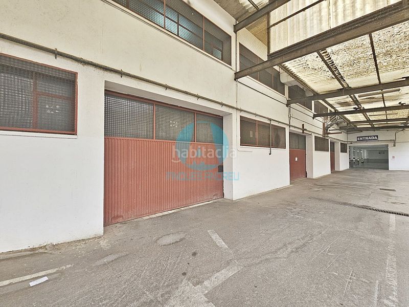 Foto aa847a71-08bb-4ade-b41d-ed85a28817ed. Location bâtiment à usage industriel dans Pla d'en Boet Mataró