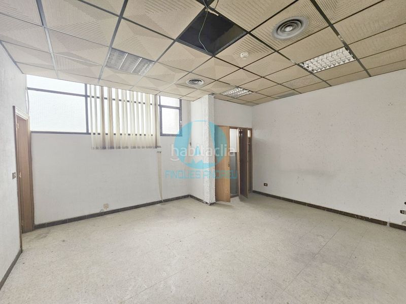 Foto d3105e02-ac56-4983-b022-e2c76ad4e720. Location bâtiment à usage industriel dans Pla d'en Boet Mataró