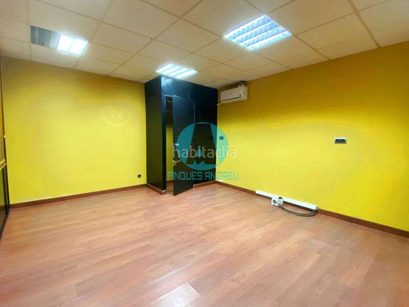 Foto 02e2a3d5-86fd-49b4-967e-4572c564d24b. Local comercial a Centre Mataró