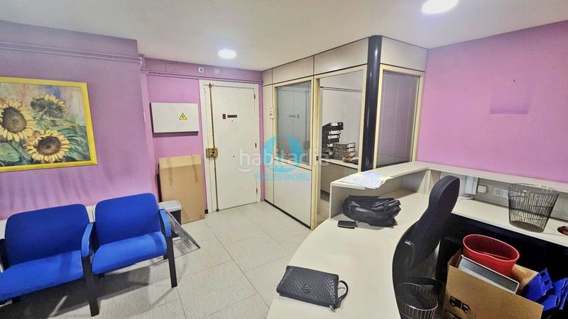 Foto 301d6425-b39f-4083-ac8f-35a3dffbe012. Piso  en venta en zona camí del mig con uso actual de oficina 160.000 en Mataró