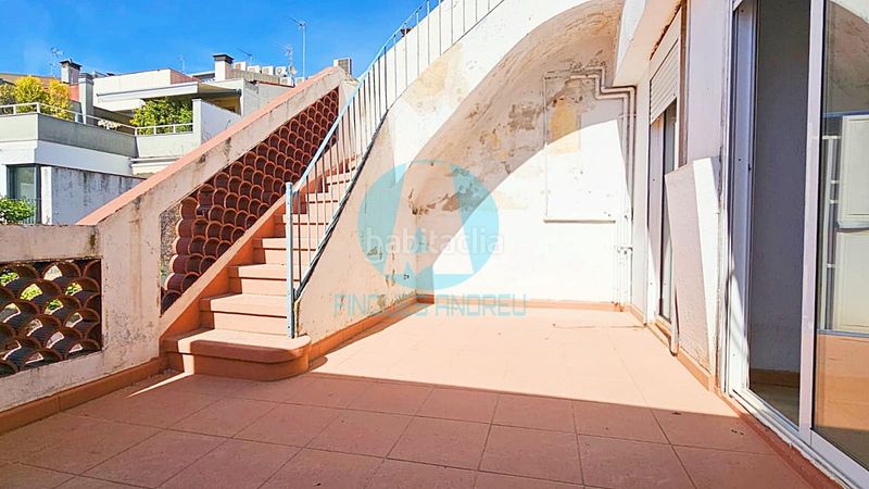 Foto 4a2899f7-5c37-4911-9b40-07d580aae8f5. Casa amb calefacció a Centre Mataró
