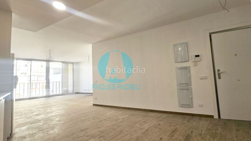 Foto 46d49a4c-57a2-43d7-bec9-526f89c24de7. Pis amb calefacció a Centre Mataró