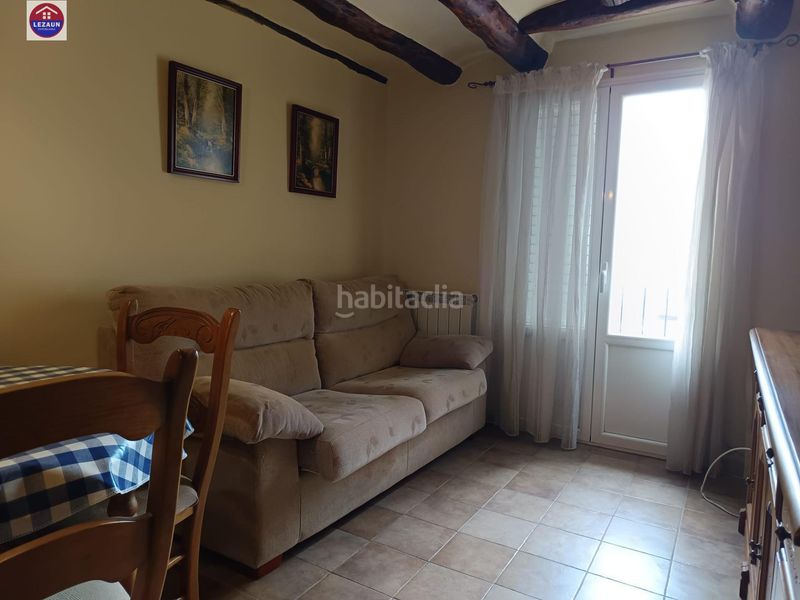 Foto 4c9b5017-f87d-4df5-95e2-c6b05a2a20ec. Casa amb calefacció a Funes