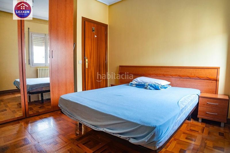 Foto edb2d106-af1f-4fe4-8d94-d963a7250661. Flat with heating in Peralta