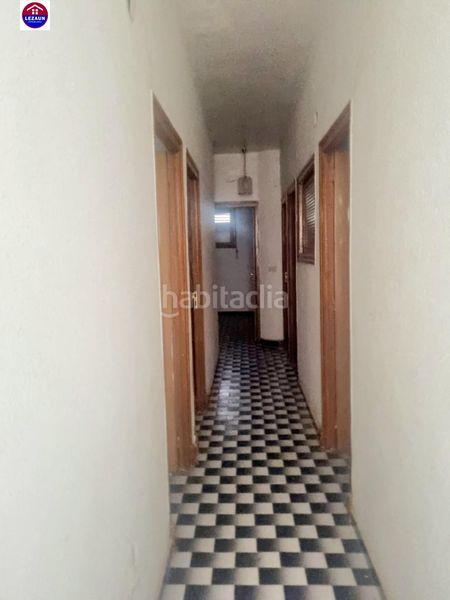 Foto 4736350d-4897-43d7-b1b3-3449c946401b. Edificio in Andosilla