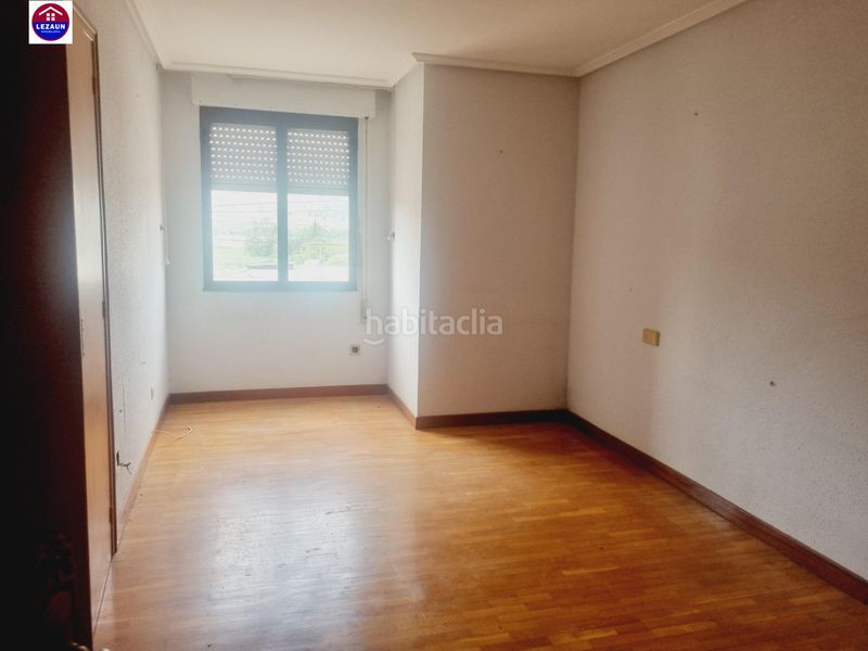 Foto 676bb974-23a8-48be-afd0-2ccfde92baee. Edificio in Andosilla