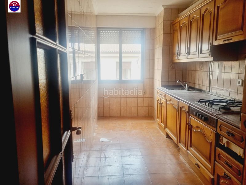 Foto 91cb7690-c262-4181-869f-e94f1ef9ff20. Edificio in Andosilla