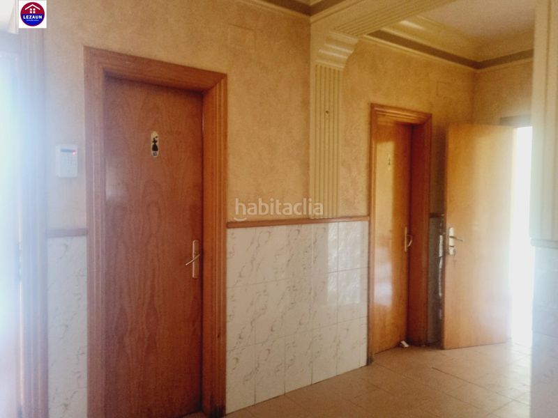 Foto c10e7f76-7820-428c-9000-113dc94458af. Edificio in Andosilla