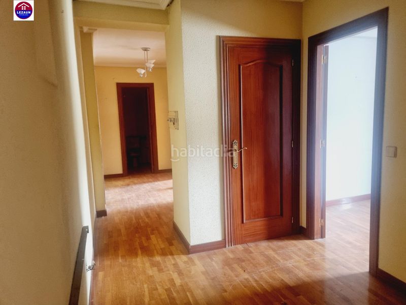 Foto e7c33a56-8e50-40a9-923b-79587d2ecfff. Edificio in Andosilla