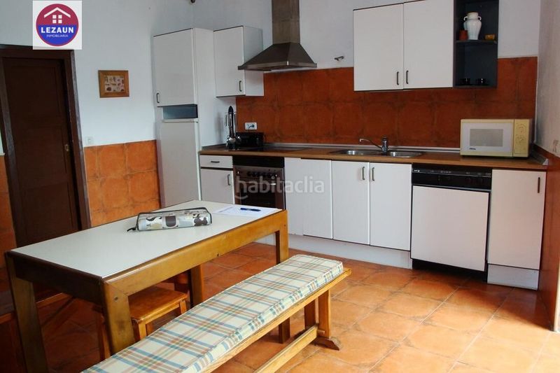 Foto 641e0570-c3db-4f8a-bd15-9deda7fabf99. Posto auto in Falces