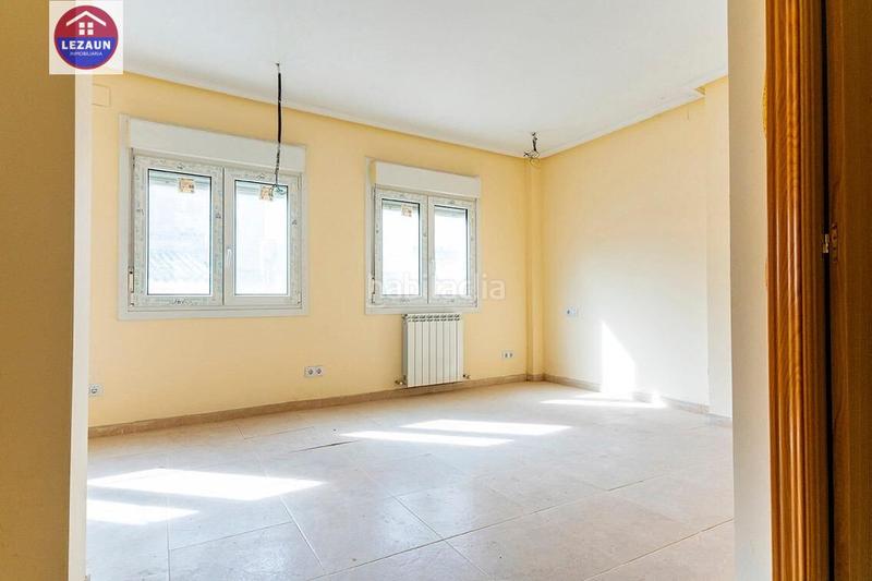 Foto 7380d086-6d51-442b-96cf-38c9353b3ef2. Zweistöckige wohnung in Peralta