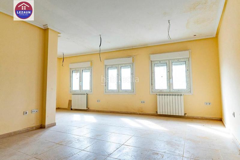 Foto 2f3b2c69-f1f5-4831-8c9c-1f9ce6988b24. Zweistöckige wohnung in Peralta