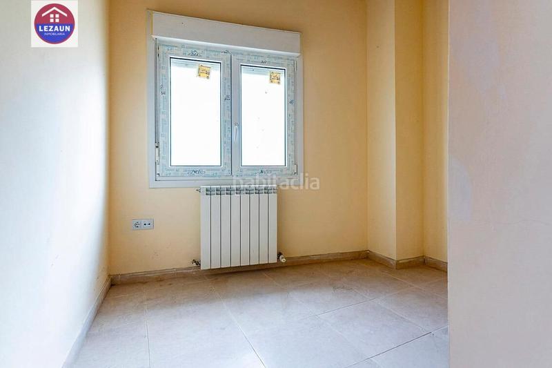 Foto df6bd0dc-f8fd-4aad-8d9c-1626c8364a93. Zweistöckige wohnung in Peralta