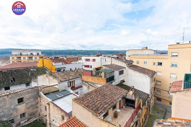 Foto f7a97c7d-6e2a-4992-88fa-89a83bc80255. Zweistöckige wohnung in Peralta