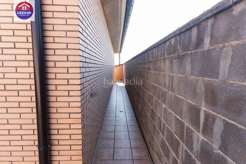 Foto 3b91776a-072a-4e54-a500-831442d2aeea. Chalet en Marcilla
