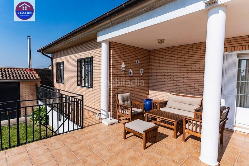 Foto f46a35f5-83d4-4ed1-9b49-6a908aa29e57. Chalet en Marcilla