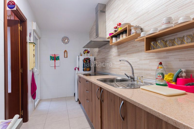 Foto a8c6fd67-2477-4d25-89dd-2978ec76e8c8. Casa adossada amb aparcament piscina a Peralta