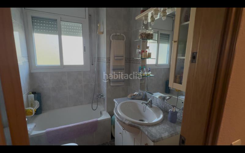 Foto c35d6a0d-44a8-4ae3-935a-bd7d910a41b5. Casa adossada amb calefacció aparcament a El Tancat-Mas d´en Gual Vendrell (El)
