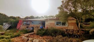 Mas  Biniguarda. Terreno con casita