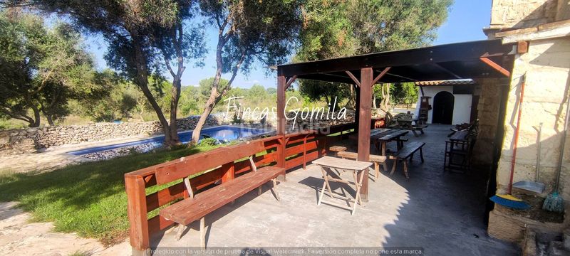 Foto 0ae9e99b-e8ae-4ff9-a33c-bf980debaea0. Masia amb piscina a Alaior poble Alaior