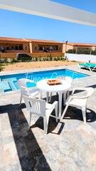 Maison  Passeig maritim. Impresionante chalet de diseño moderno con piscina y vistas al m