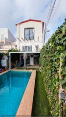 Casa  Madagascar. Chalet con piscina mahon