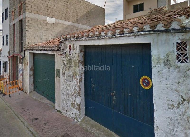 Foto 33af0302-af1f-4b04-879f-dc0a1e9e942b. Autoparkplatz in Dalt Sant Joan-Plaça Eivissa Maó / Mahón