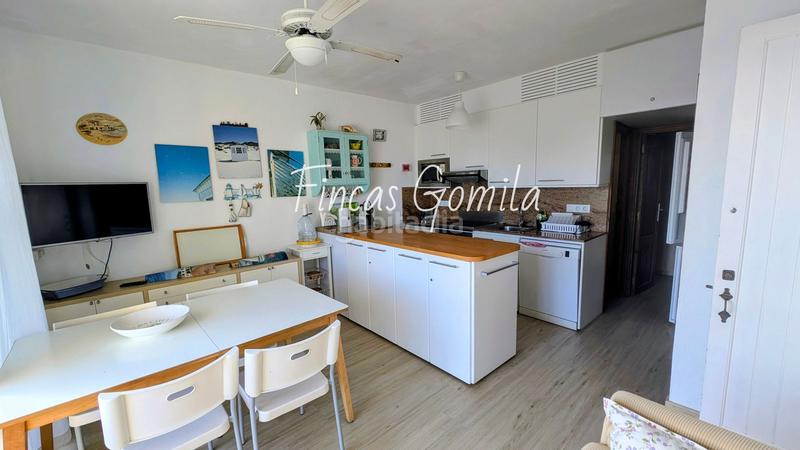 Foto e03fdcff-9125-44af-95e7-74a50b1fb6d8. Apartamento  frente al mar en Na Macaret Es Mercadal