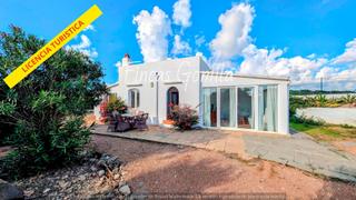 Maison  Cala llonga. Chalet en cala llonga