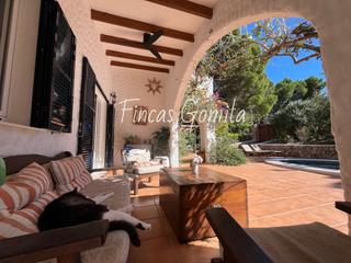 Maison  Joan serra. Casa reformada con piscina en son parc, menorca