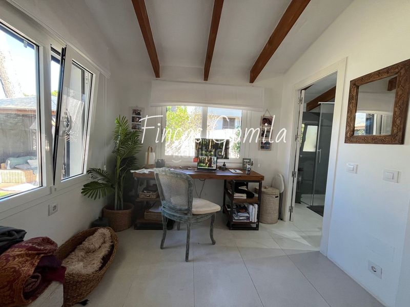 Foto c42e1d5e-6412-4115-a8ea-52c0badf937b. Casa amb piscina a Son Parc Es Mercadal