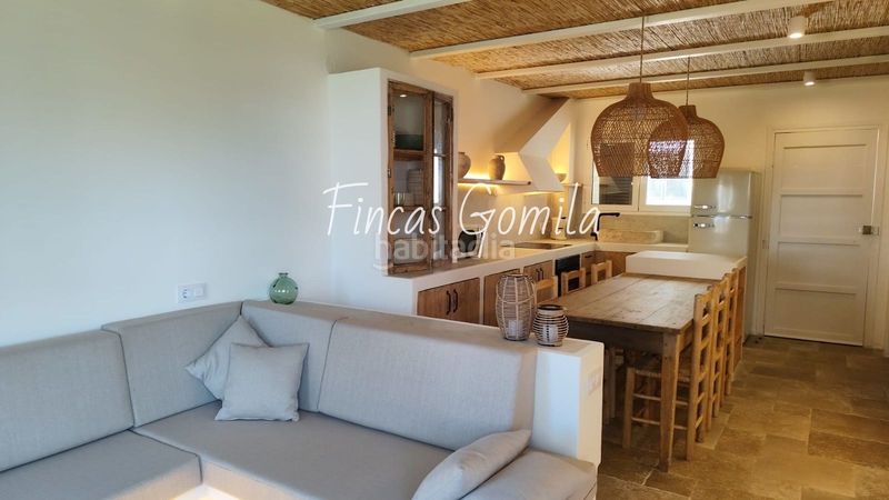 Foto 3c7cd52b-112f-4731-974d-f92a1c2038f4. Apartament amb piscina a Cala en Blanes Ciutadella de Menorca