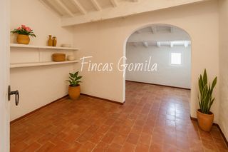Country house in Ferreries poble. Casa de pueblo en ferreries