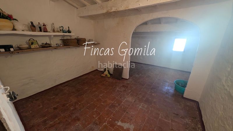 Foto fbf09338-75cb-47a8-99e9-baa38894c240. Masia a Ferreries poble Ferreries